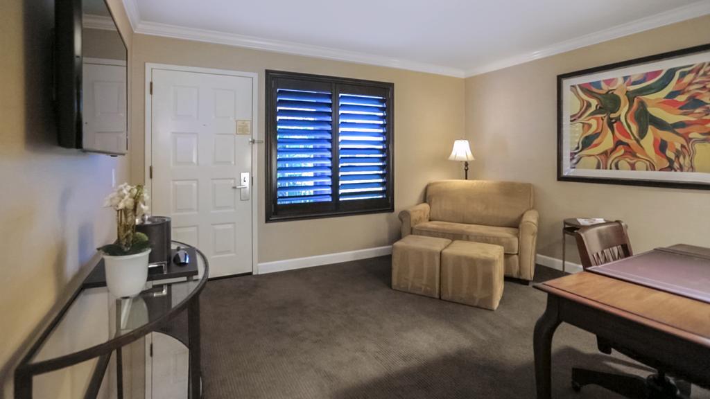 Cupertino Hotel 4*