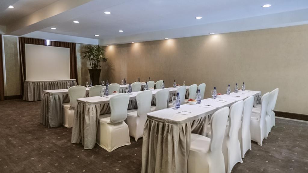 Cupertino Hotel Hotel