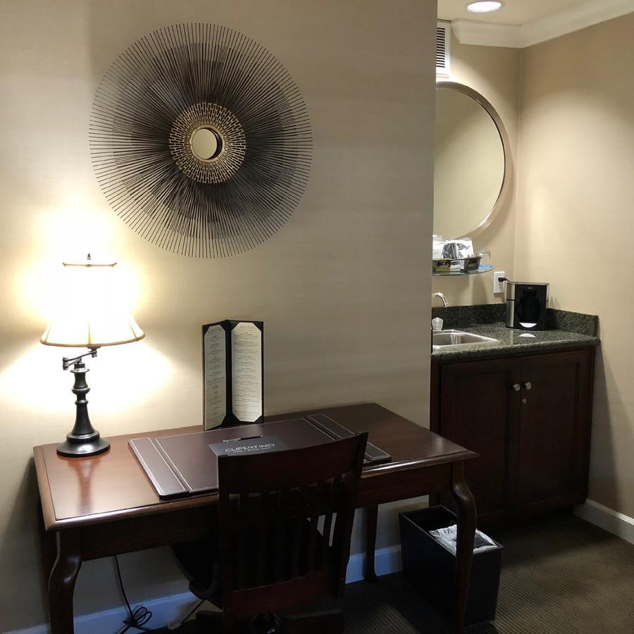 Cupertino Hotel Hotel
